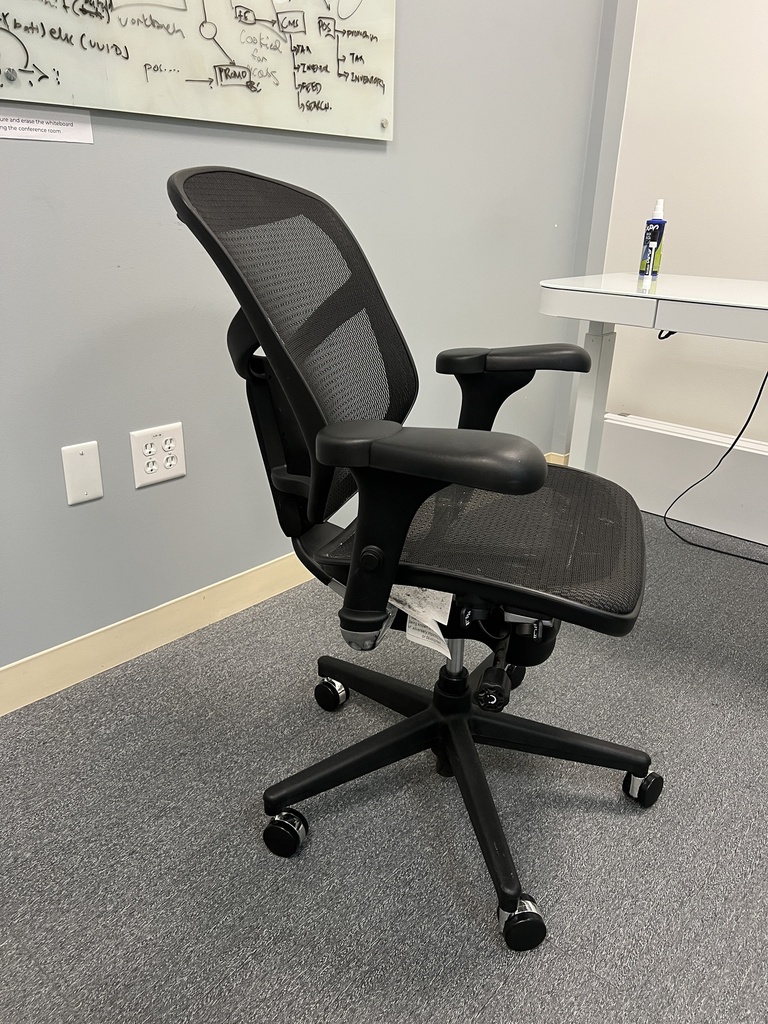 Black task chair