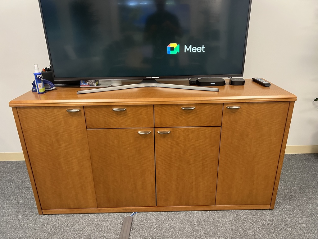 Credenza - 4 door / 2 drawer