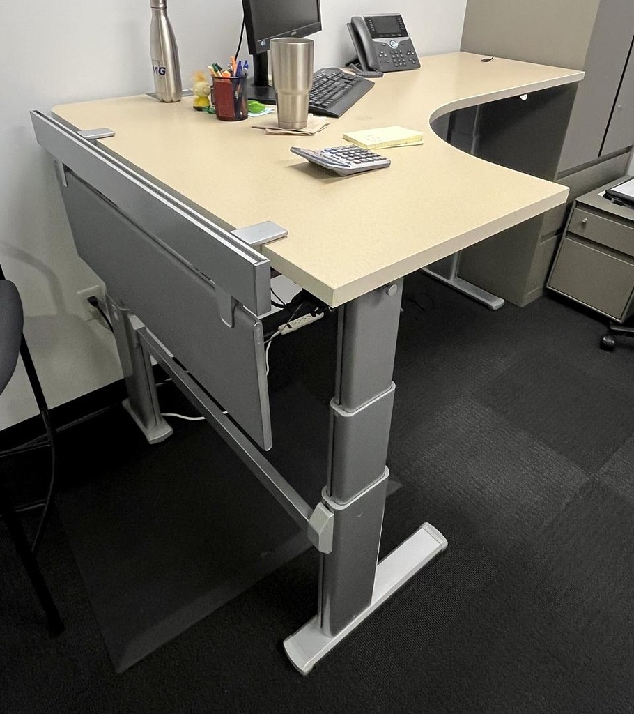 L-shaped Height Adjustable Desk (RH)