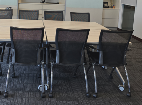 Nos Chairs
