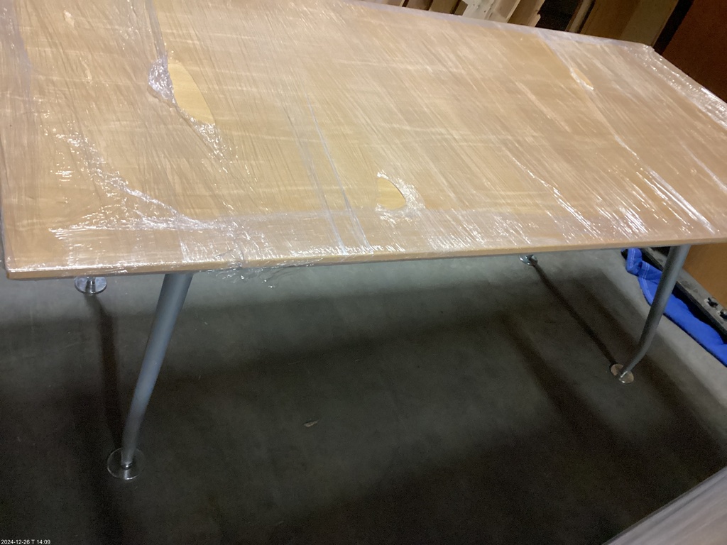 EXECUTIVE CONFERENCE TABLE