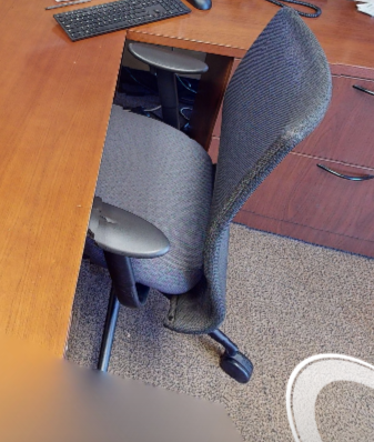 Task chair with arms