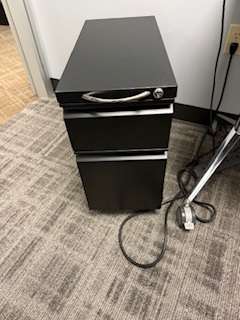 Skinny mobile pedestal (metal)