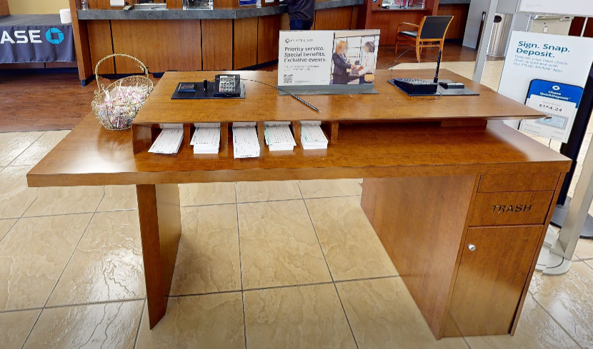 Cheque desk