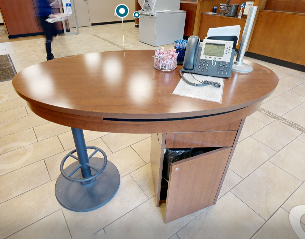 2D pedestal desk