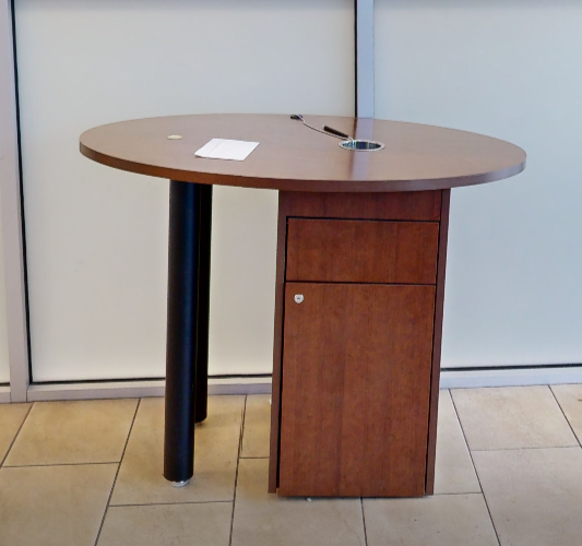 Cheque desk