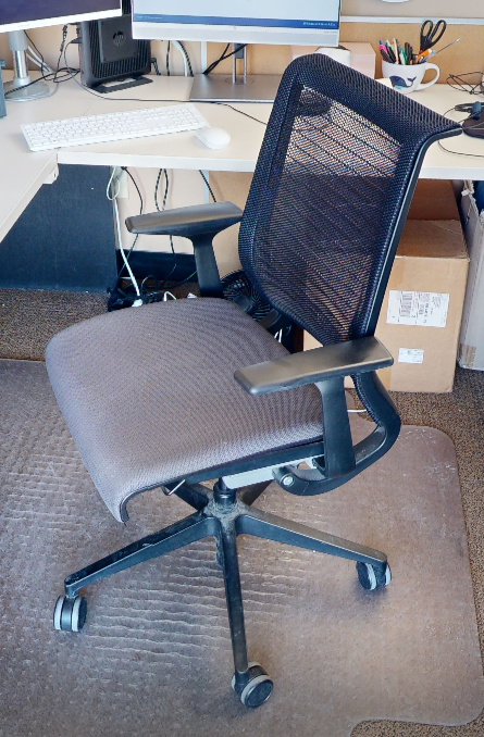 Grey &amp; black task chair with arms