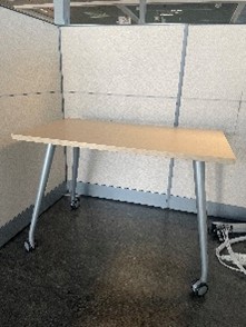 Side Table Short - Wheels