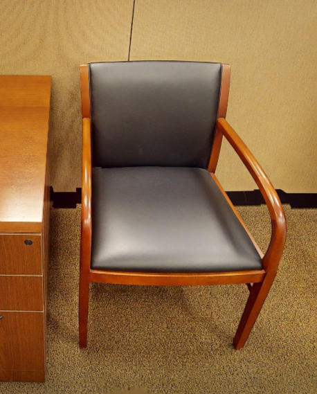 Black guest chair with arms