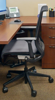 Grey &amp; blk task chair with arms