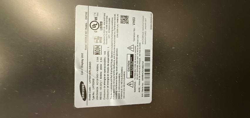 TV #33 - Samsung - Diag 74" / W 3 {1/2}"