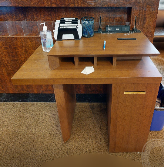 Small cheque desk