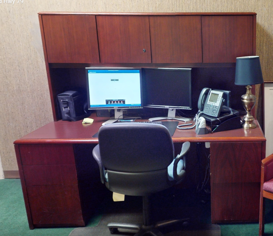 Classic desk