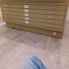 53"w x 41"dp x 22"h FLAT FILES