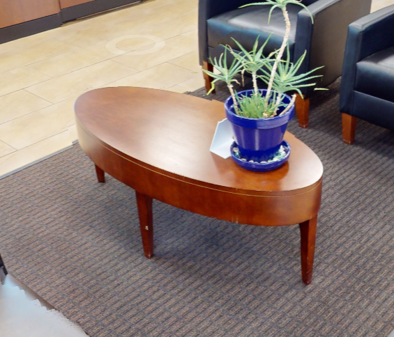 Oval coffee table