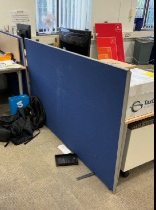Desk dividers 