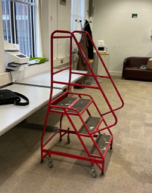 Portable racking steps - red 
