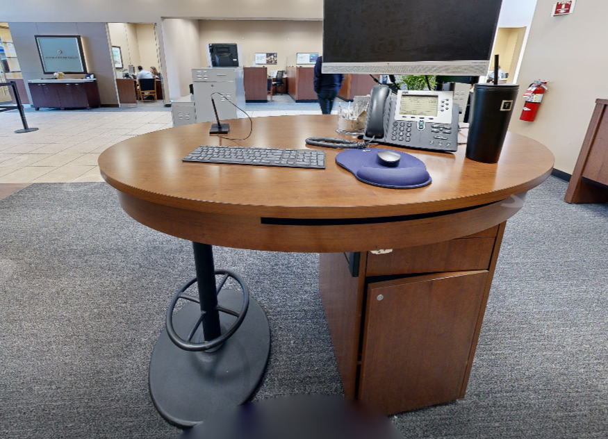 2D pedestal desk