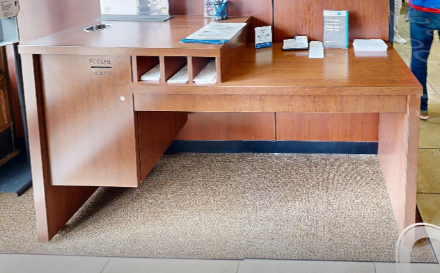 Cheque desk