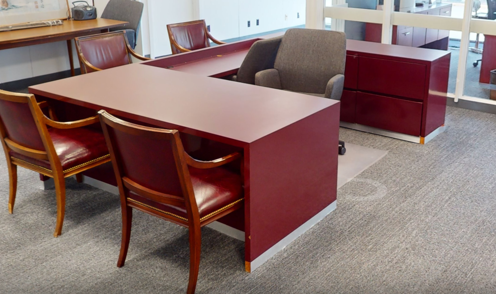 U-shaped desk