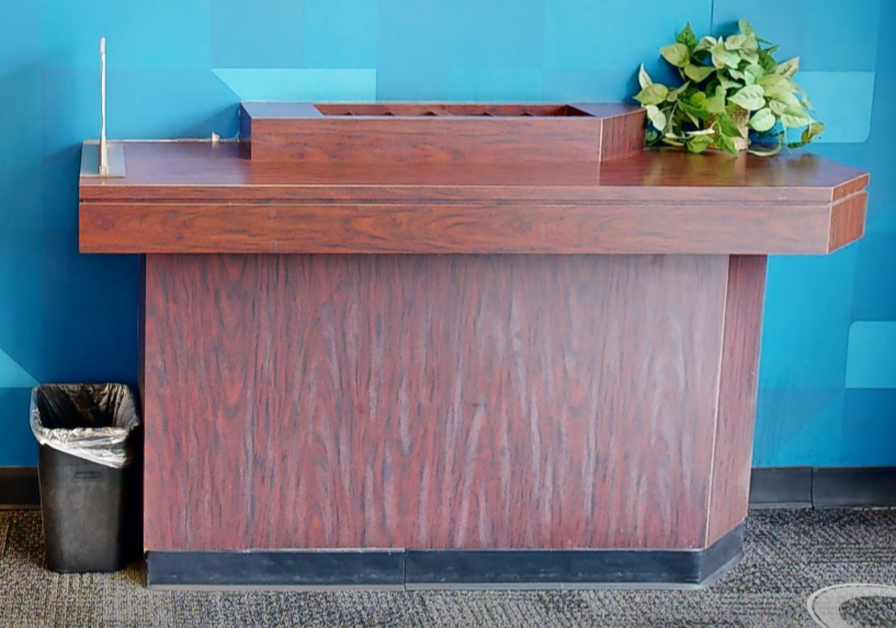 Cheque desk
