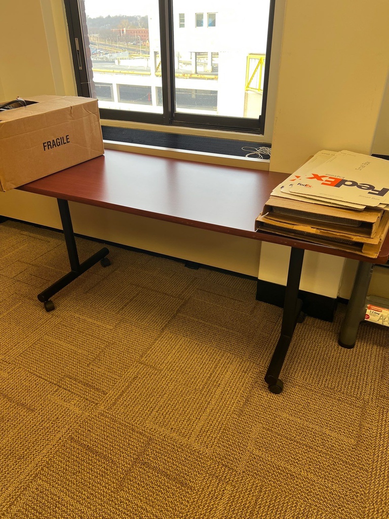 training table with castors