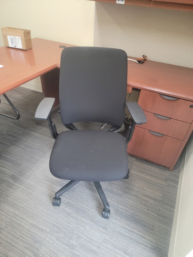 Office chair black p/m