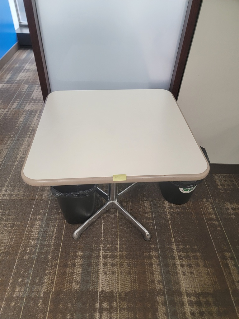 Square table -w/metal base (photo representation)