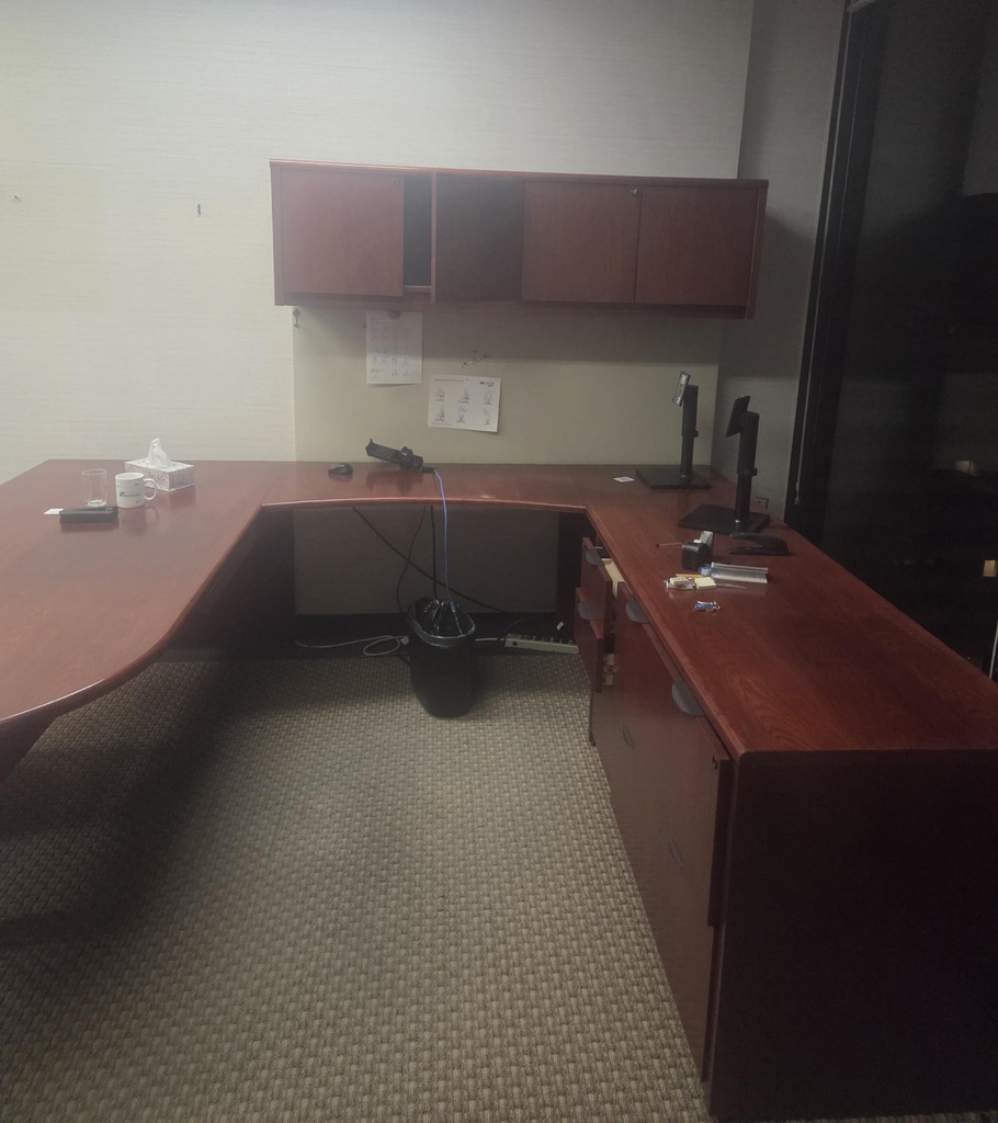 large u shaped excutive desk with overhang  