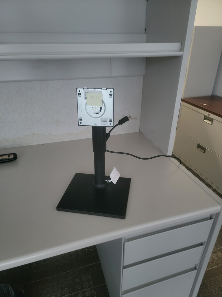 Single  monitor arm