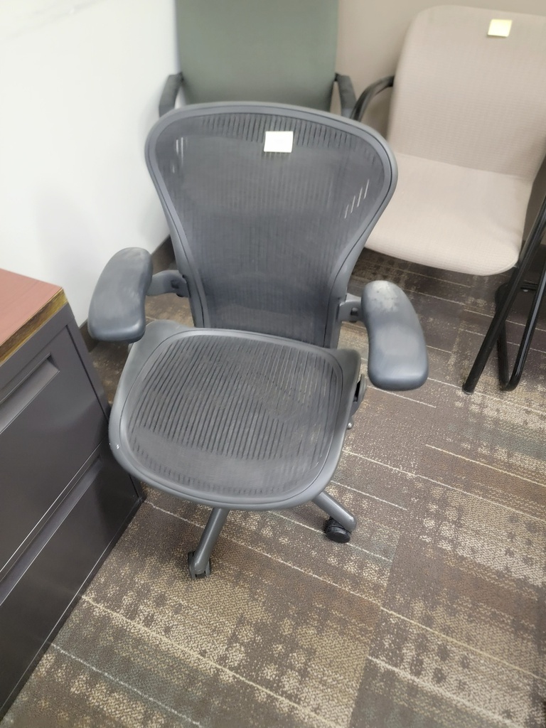 Black office chair 
