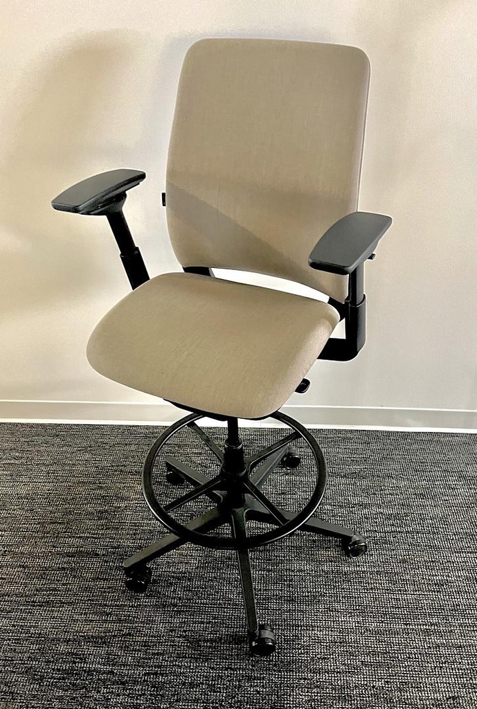 Task Stool - tan Amia