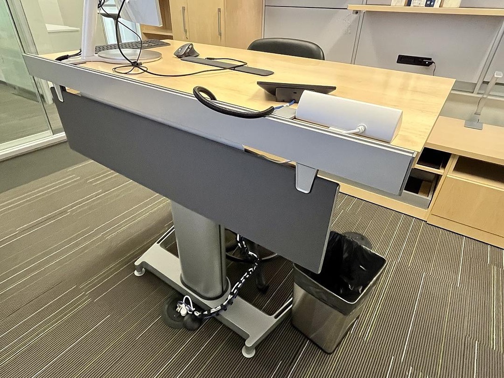 Height Adjustable Desk - 58 x 29 - Steelcase Airtouch