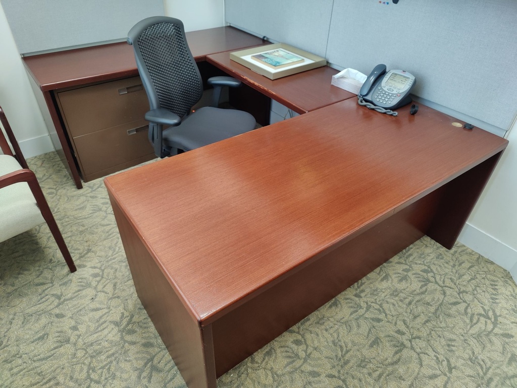 Desk U - 66x96