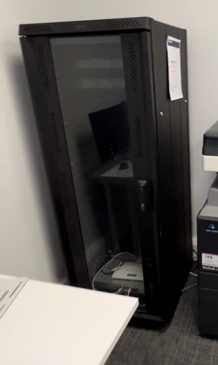 Comms Cabinet