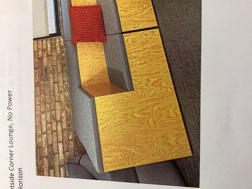 Inside Corner Lounge - Mein