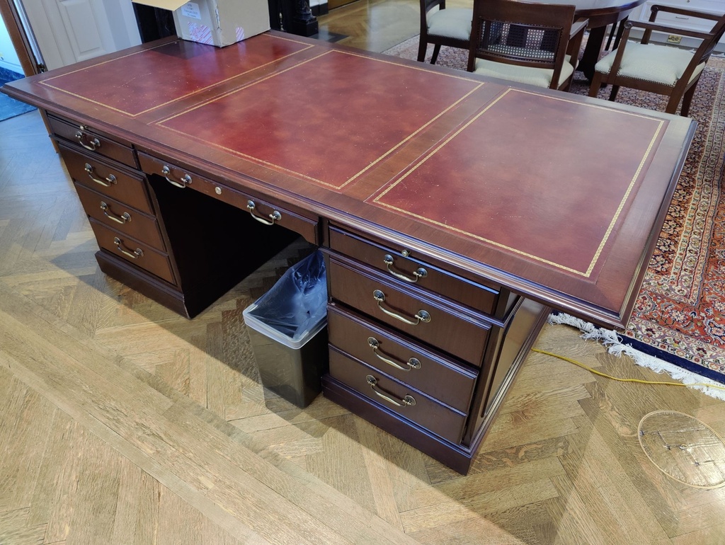 Desk - 81x44x30