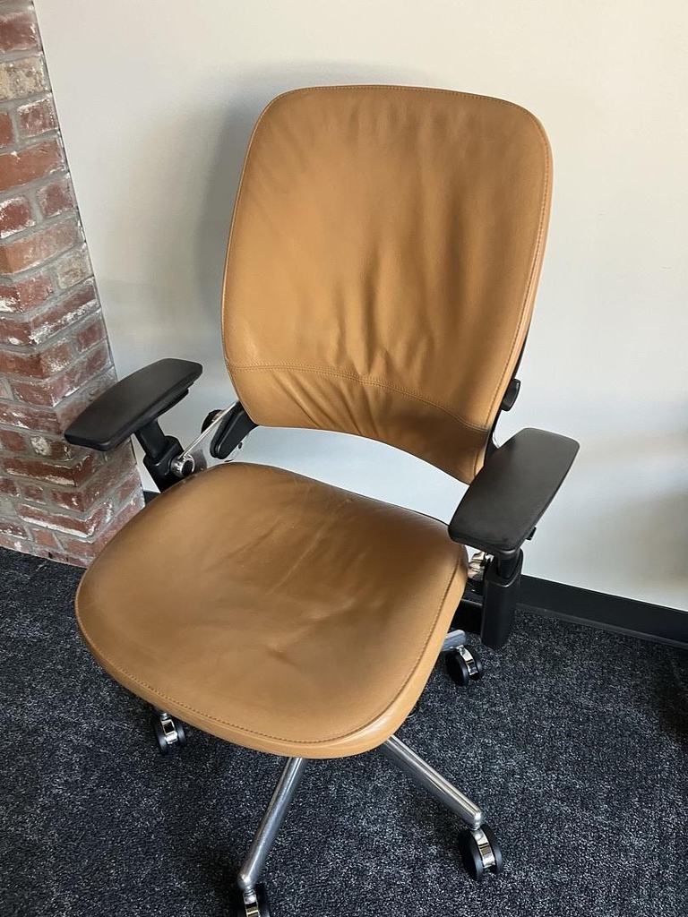 Task Chair - brown
