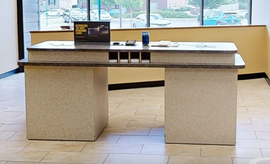 Large cheque desk