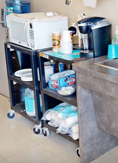 3 shelf mobile cart