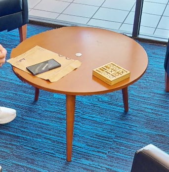 Round coffee table
