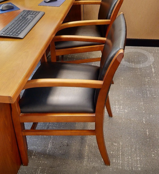 Black guest chair with arms