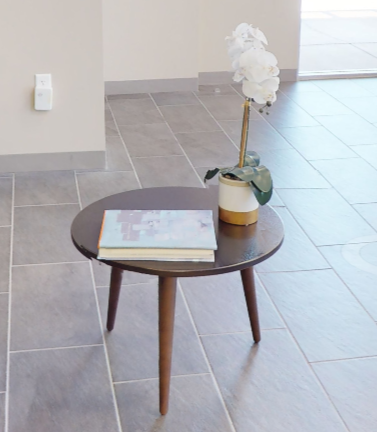 Round coffee table