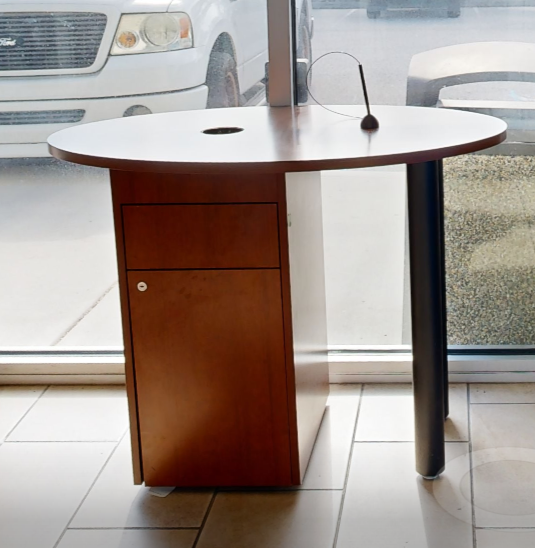 Cheque desk