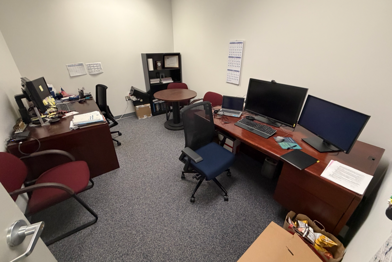 Straight Desk