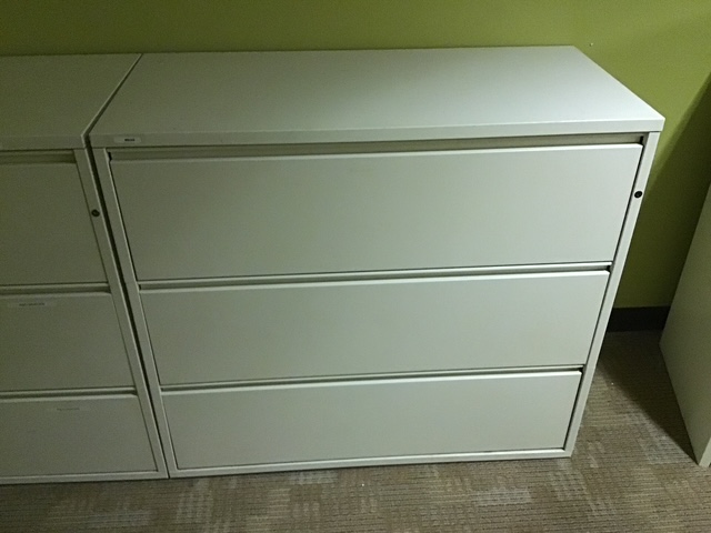 L20 W42 H38 Lateral file 3H