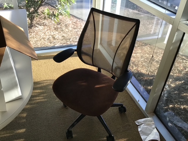 Task chair Brown cushion