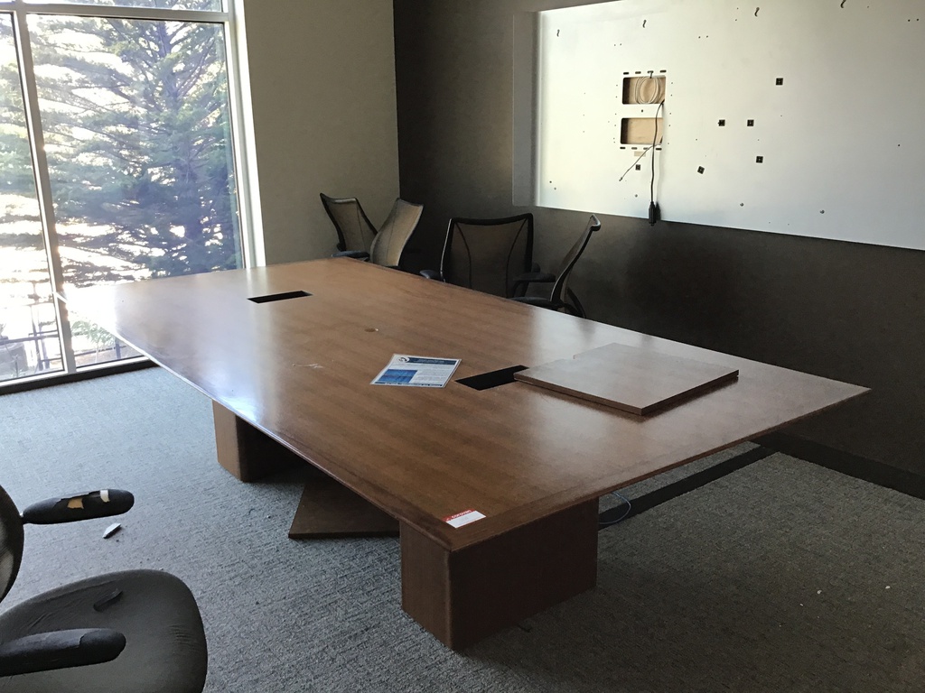 L120" W60" H29" Conf table American Cherry