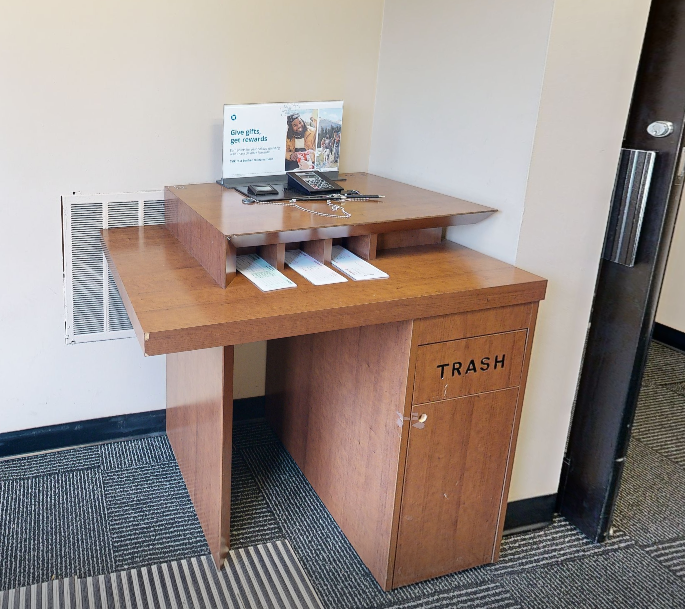 Cheque desk