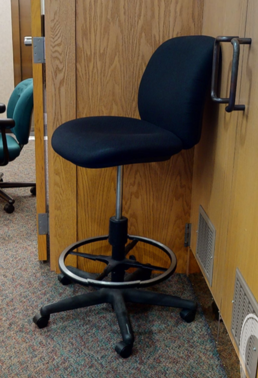 Teller stool
